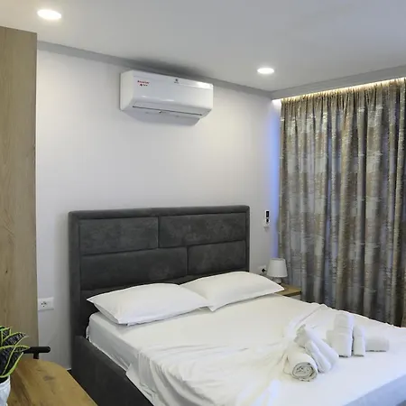 Sea View Apartment *