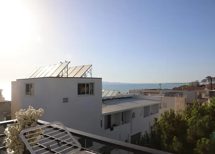 Sea View *